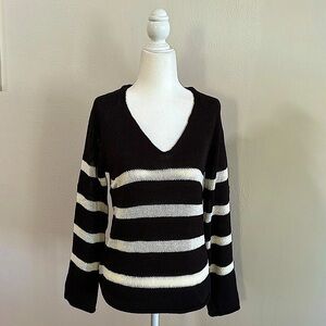 NWT H&M Striped V-Neck Pullover Sweater - Size XS